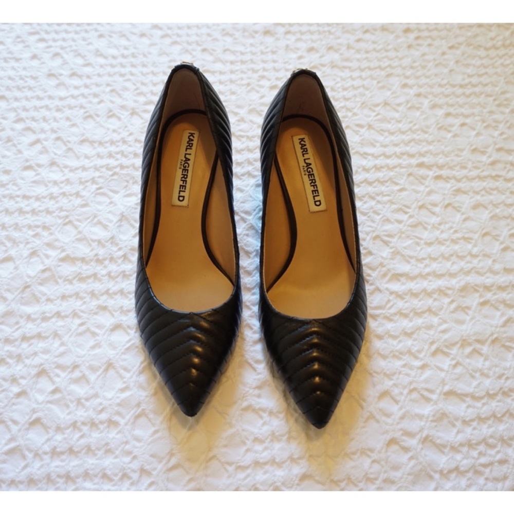 NEW Karl Lagerfeld Rosette Leather Pumps Size 6